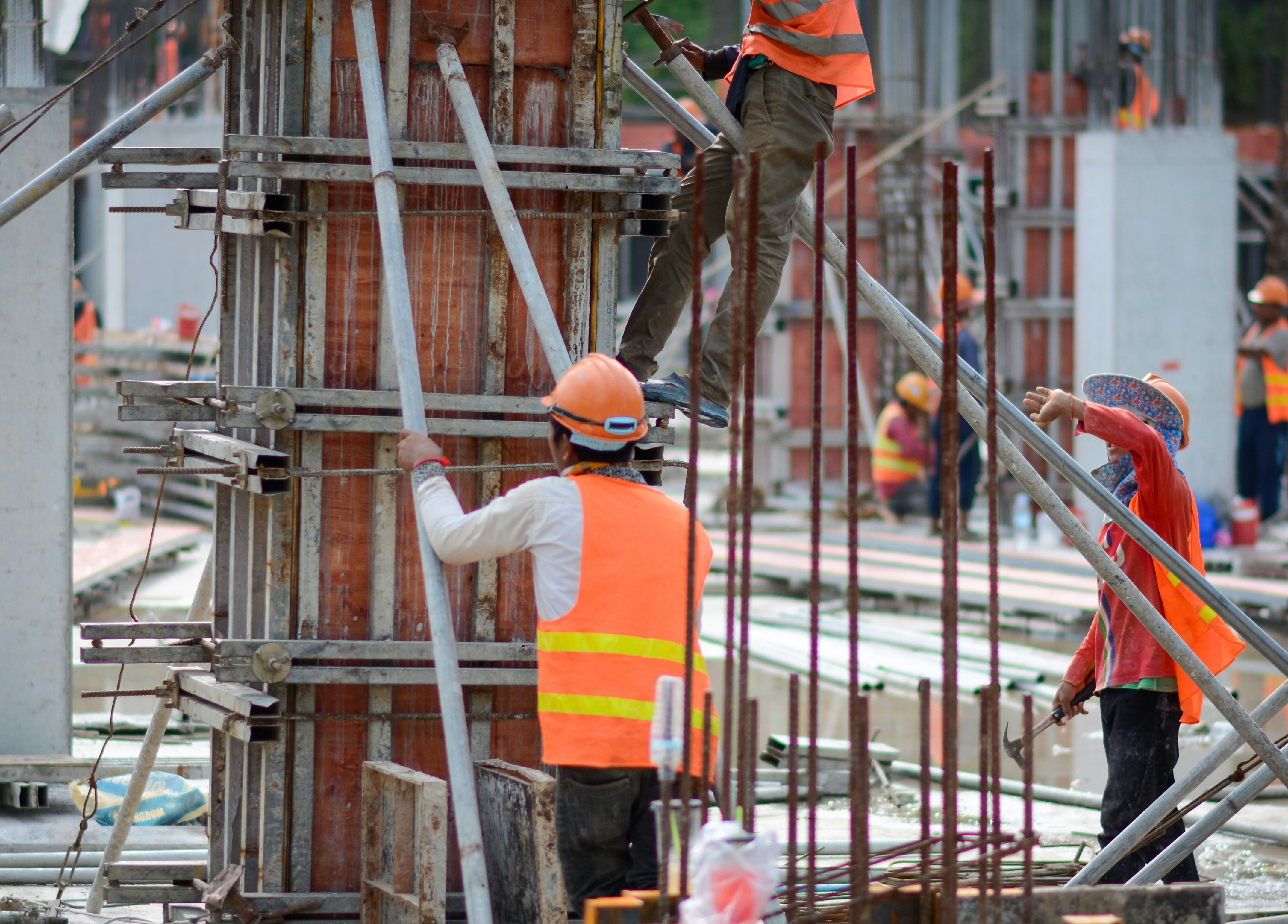 Lenkosi Construction